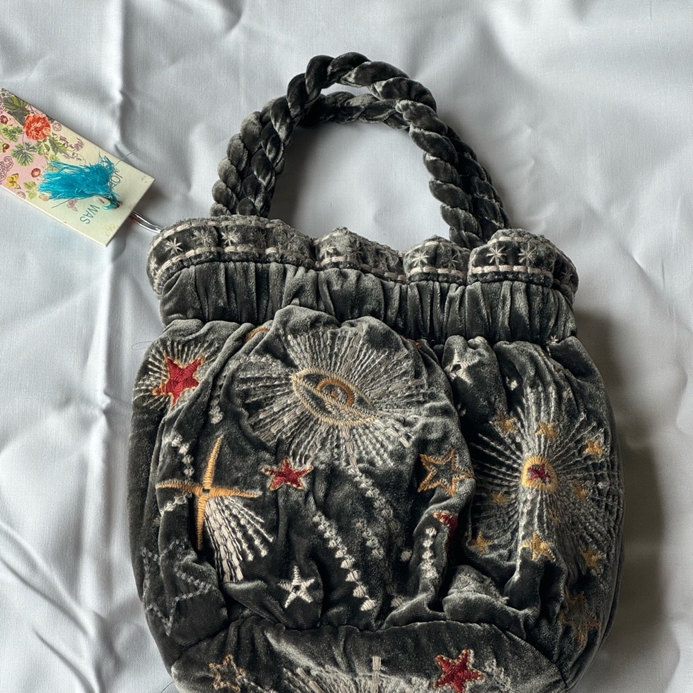 NWT Vintage Johnny Was Embroidered Velvet bag